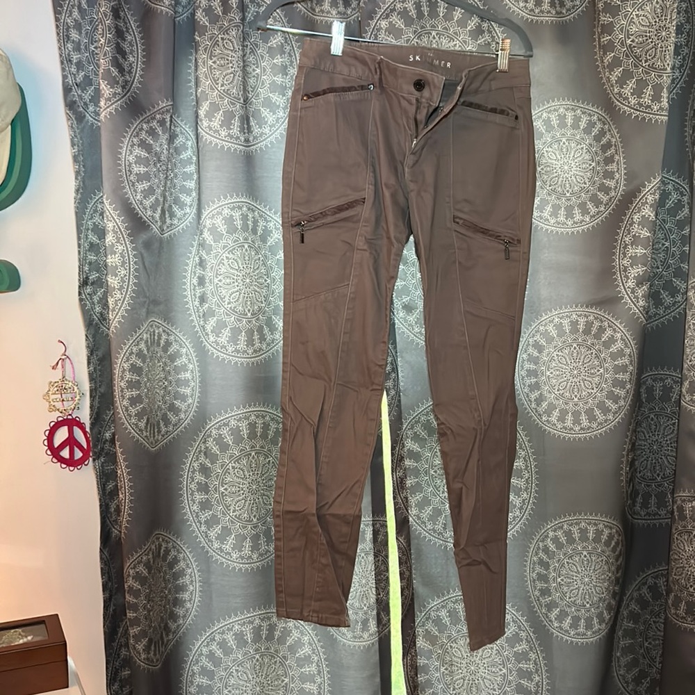 White House Black Market skinny cargo pants, Tan/Brown in color